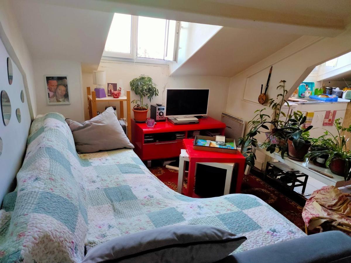 Charmant 2 Pieces Clichy Levallois Zewnętrze zdjęcie